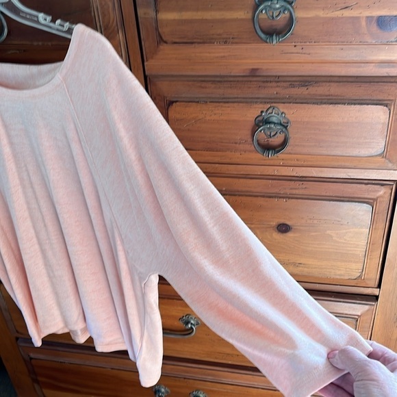 T by Talbots Women’s Light Coral Tee Size Large NWOT - Picture 3 of 9